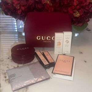 NEW Gucci Beauty Cosmetic Bag and 7 piece Bundle